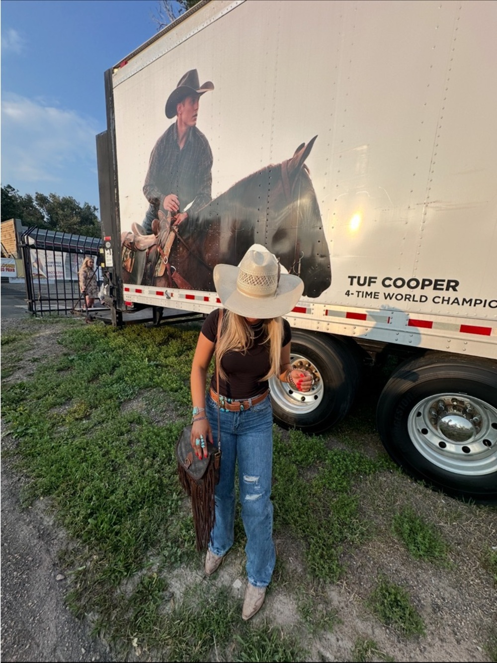 High Rise Jeans - Picture 6 of 7